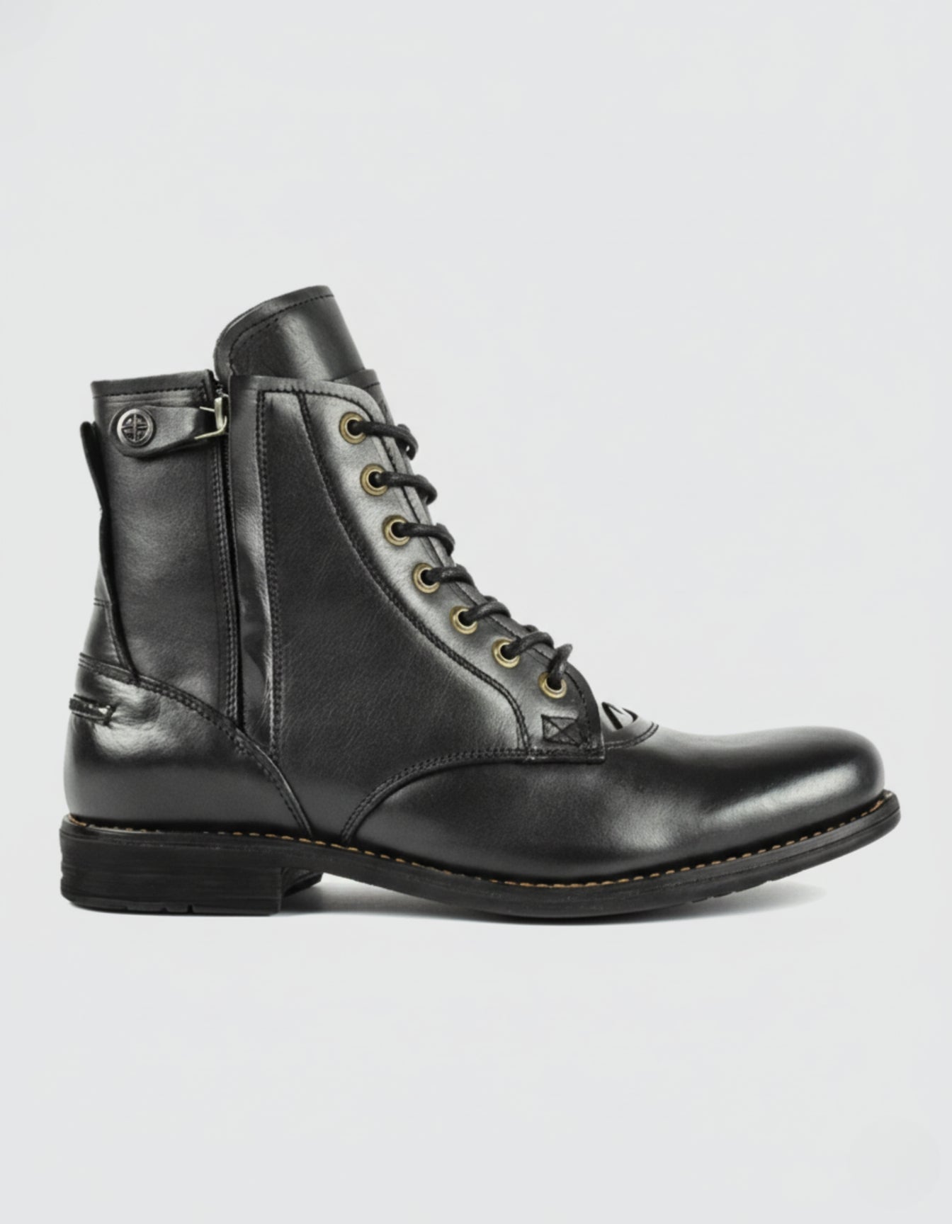 Classic Highland Leather Boots