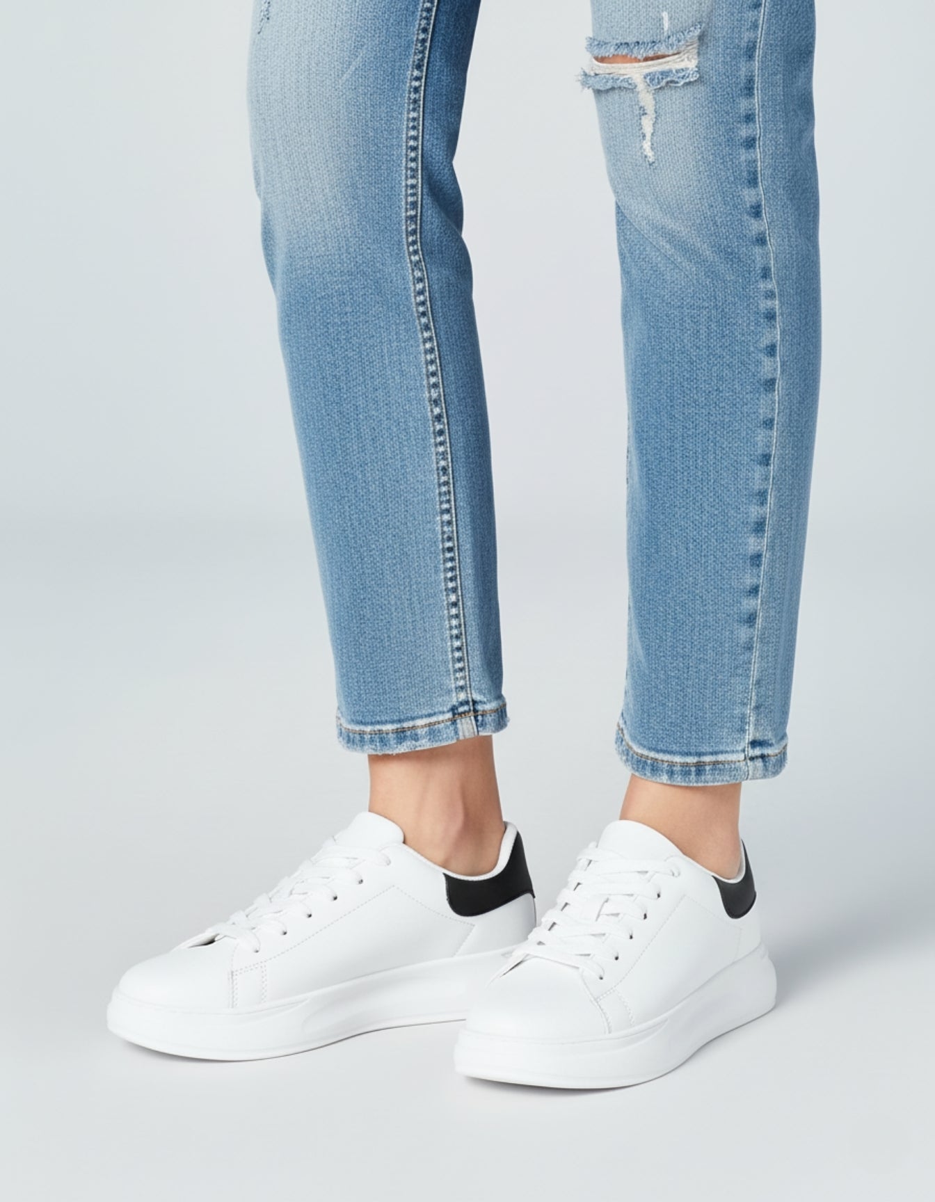 Orthopedic Heritage Court Sneaker